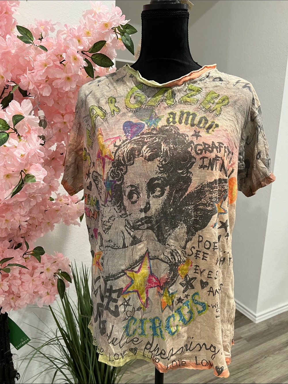 Magnolia Pearl Stargazer Tee (item A55) - Picture 2 of 4